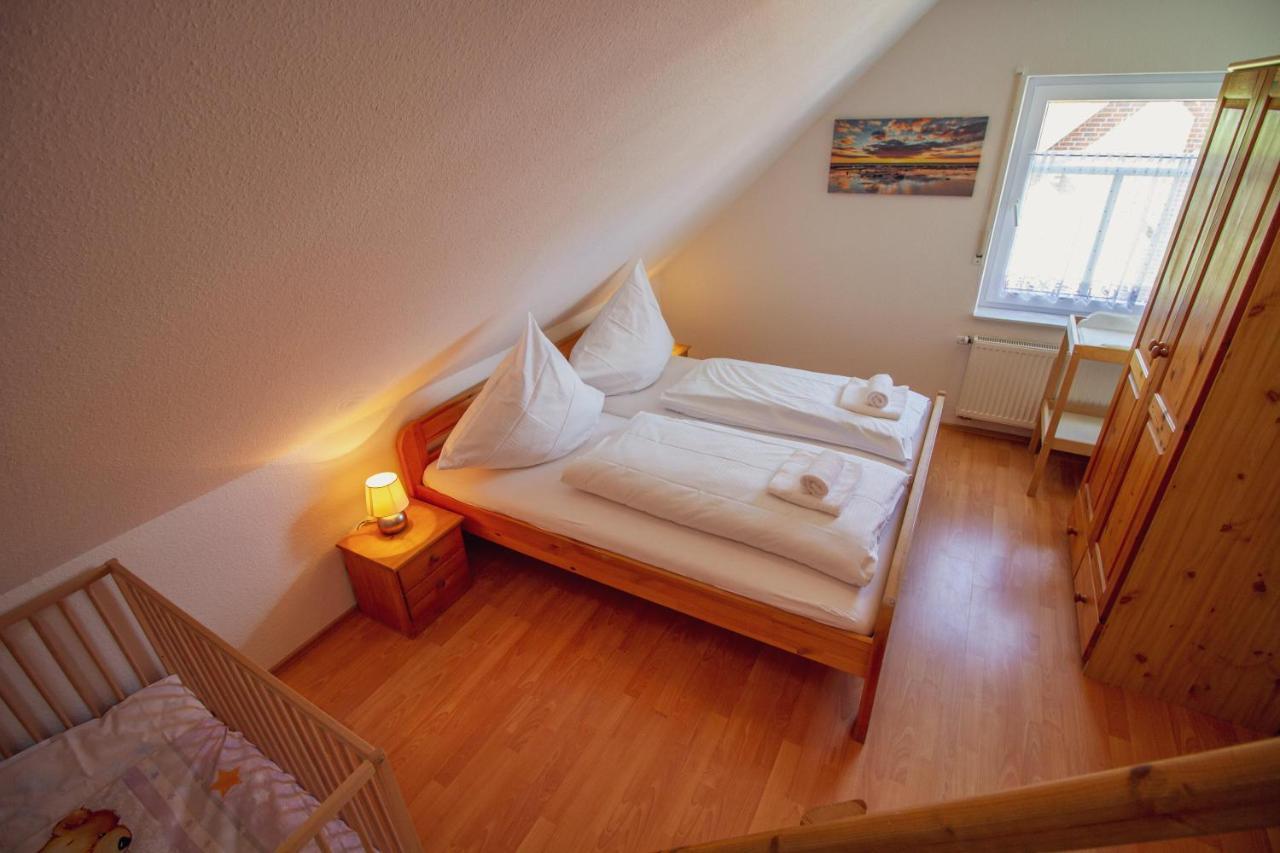 Ferienwohnung Haus Leuchtturm - Flut Krummhörn Exterior foto