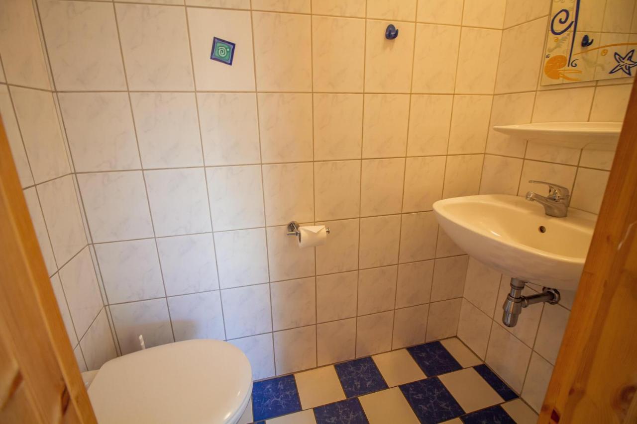 Ferienwohnung Haus Leuchtturm - Flut Krummhörn Exterior foto